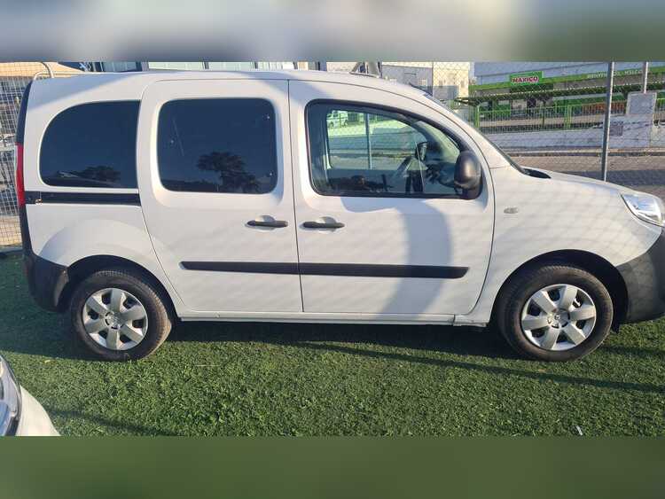 Renault Kangoo Combi 1.5dCi 90cv foto 2